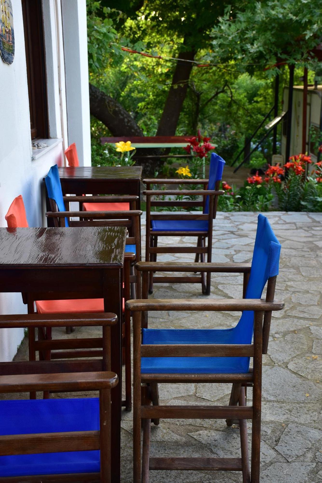 Mirsini Apartments Kariotes Luaran gambar