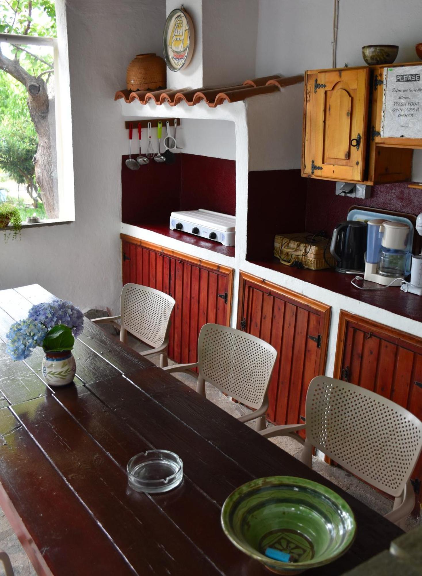 Mirsini Apartments Kariotes Luaran gambar