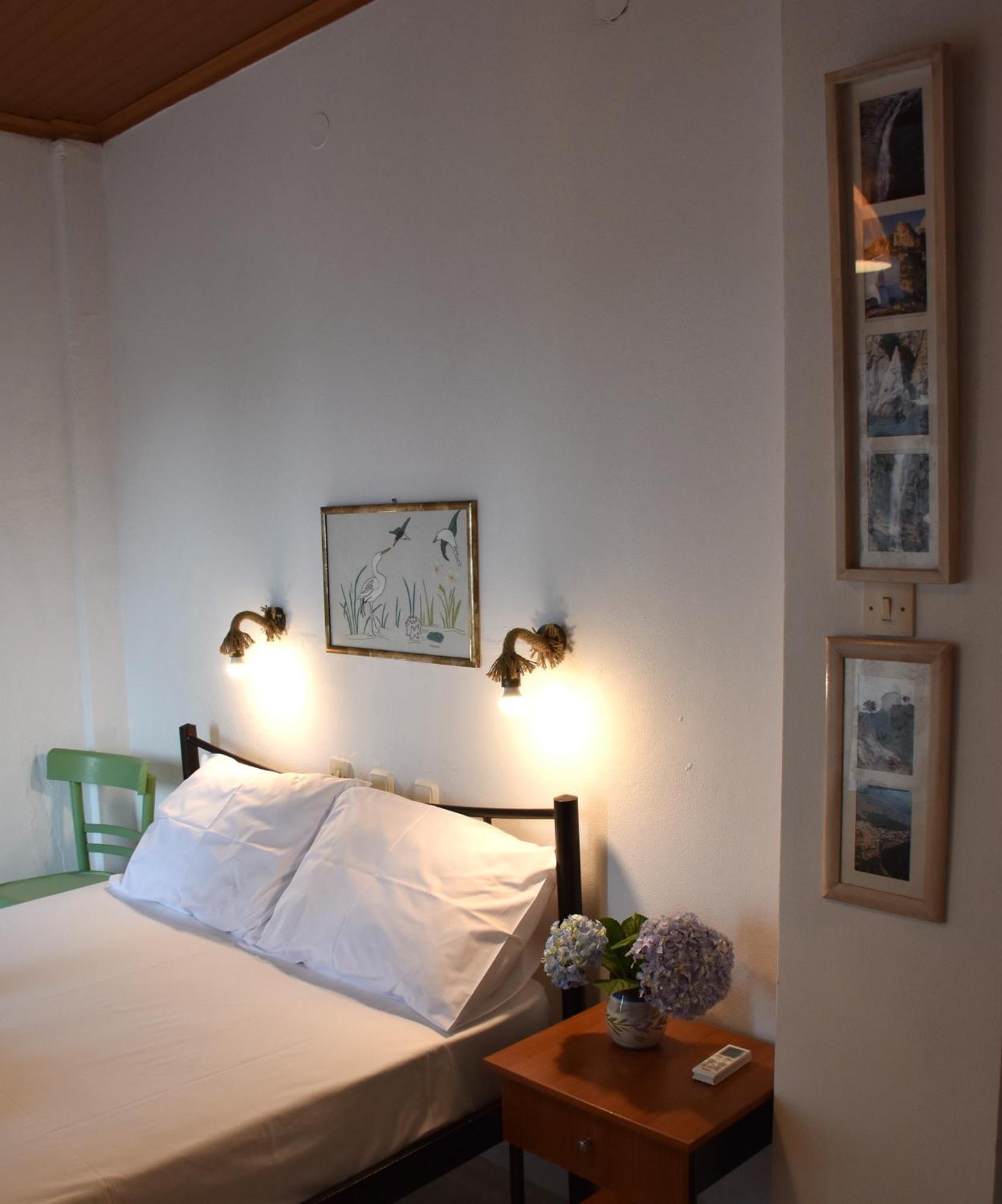 Mirsini Apartments Kariotes Luaran gambar